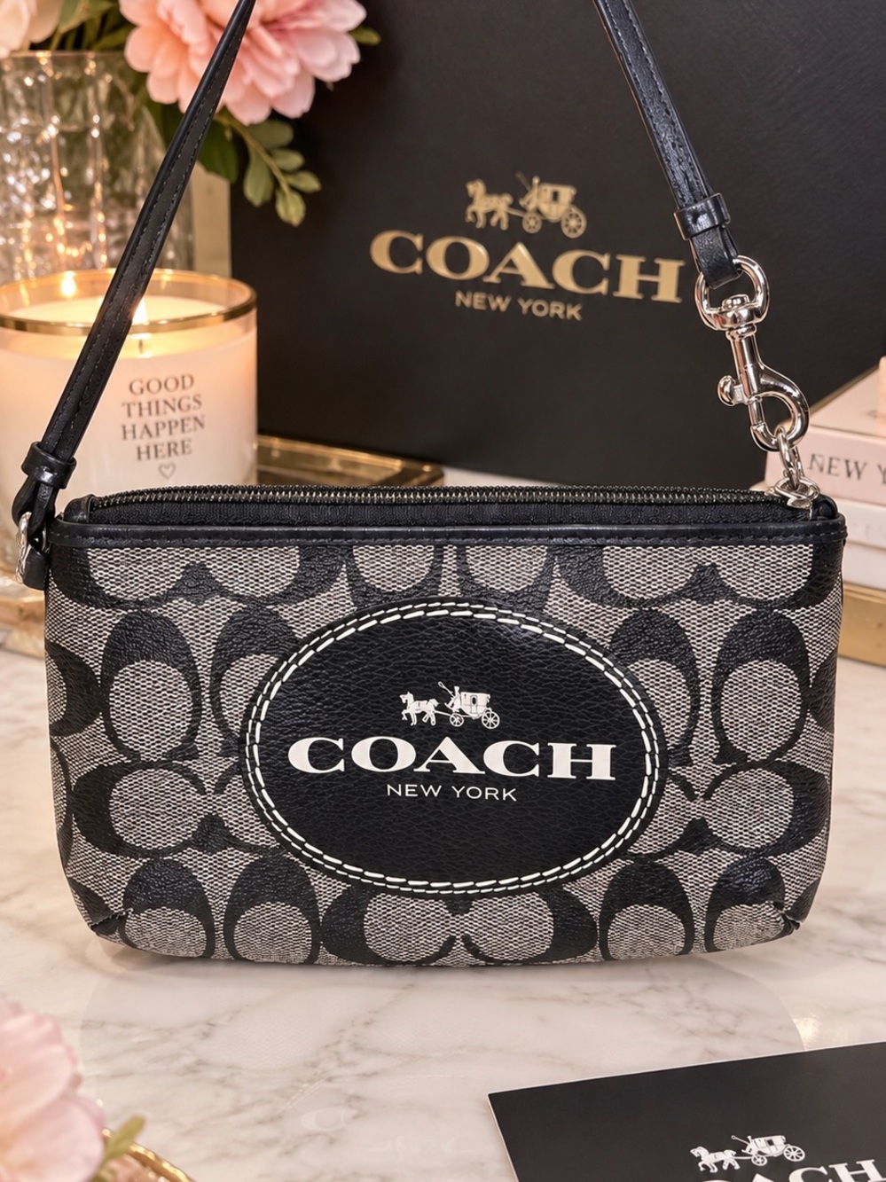 Coach Signature Canvas Wristlet – Iconic Coach New York Horse & Carriage Logo 🖤